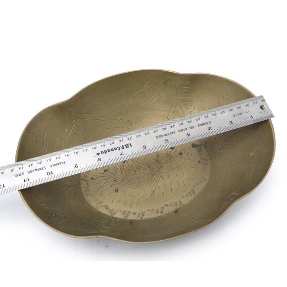 Vintage Chinese Brass Etched Bowl Longevity Prosperity Scalloped Edge Footed - Picture 3 of 13